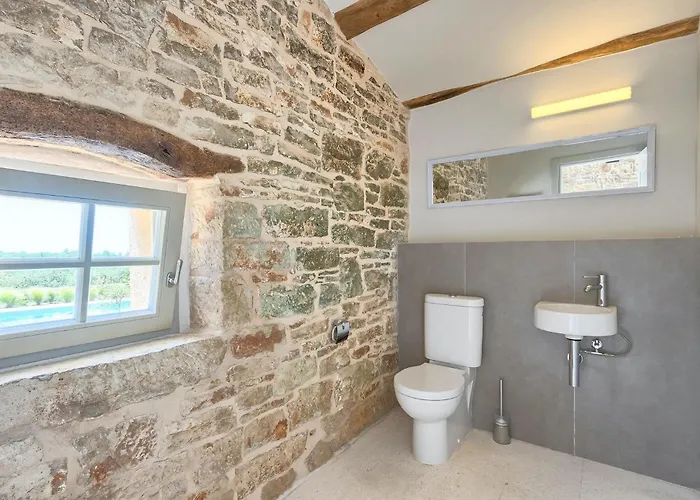 Ferienhaus Charlotta *