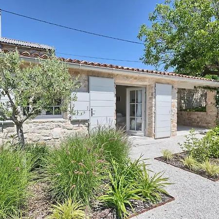 Charlotta Tatil Evi *